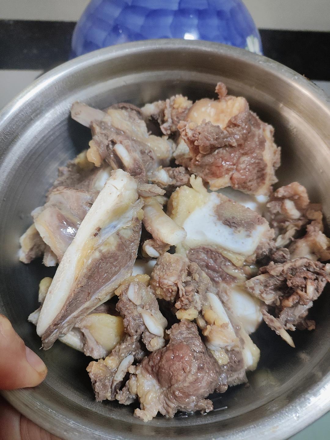 韩式清炖牛骨汤