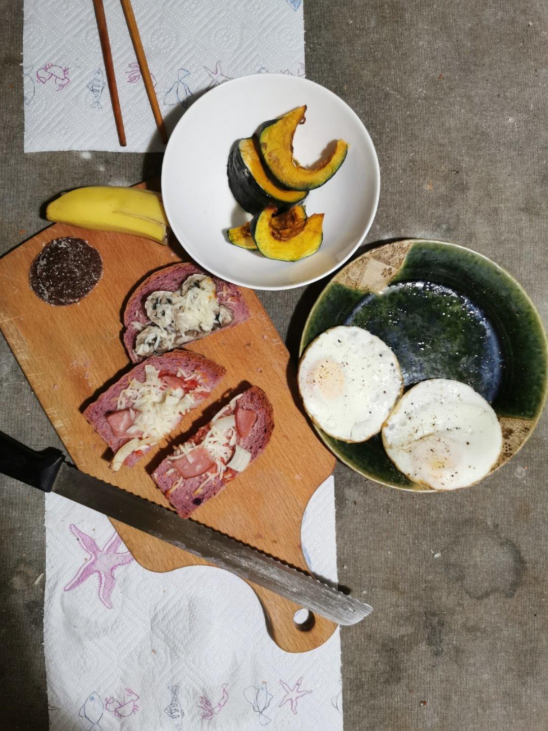 紫薯蜂蜜牛奶鸡蛋吐司