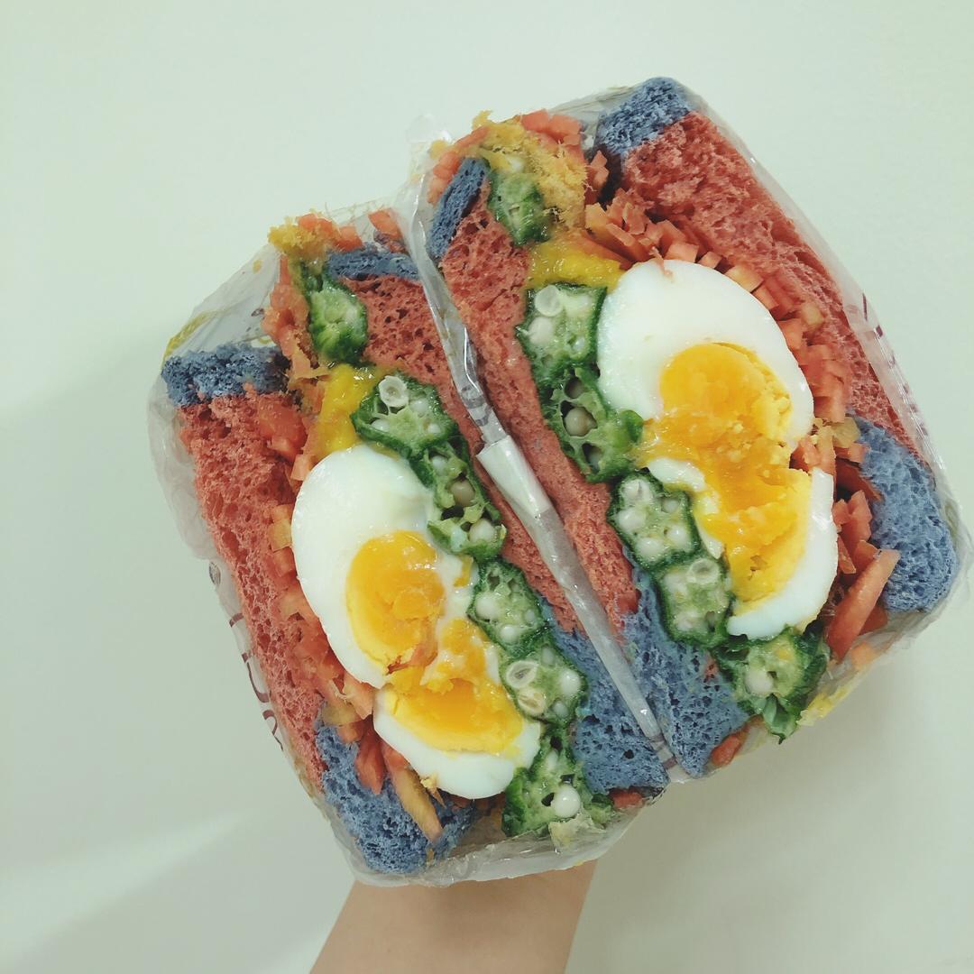 秋葵溏心蛋三明治