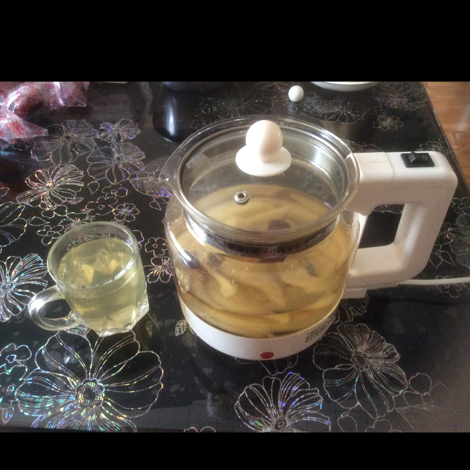 冰糖雪梨红枣养生汤