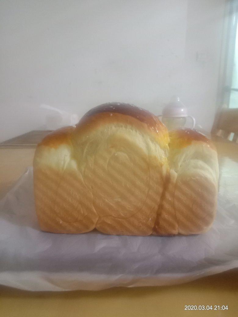 视频菜谱：做过几百次的椰蓉吐司面包