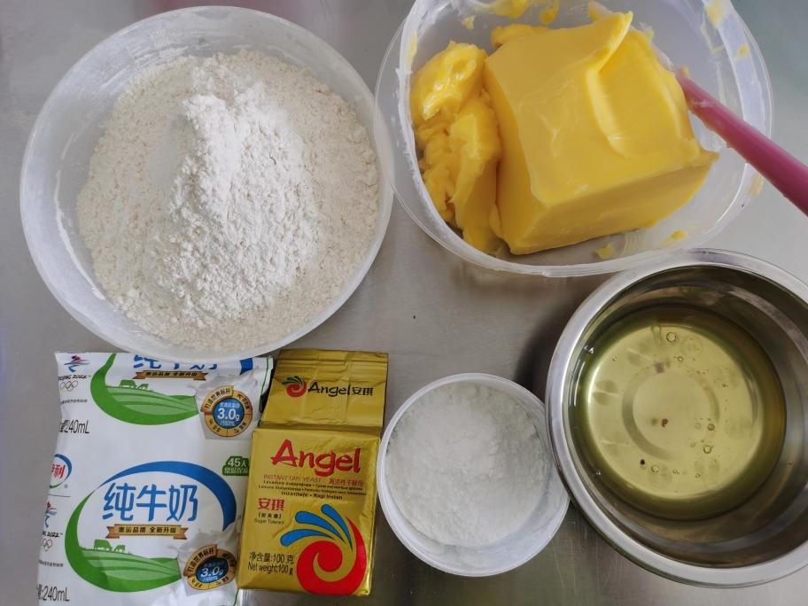 纯奶手撕吐司的做法 步骤1