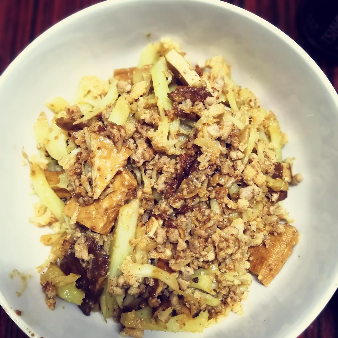 肉末香锅花菜