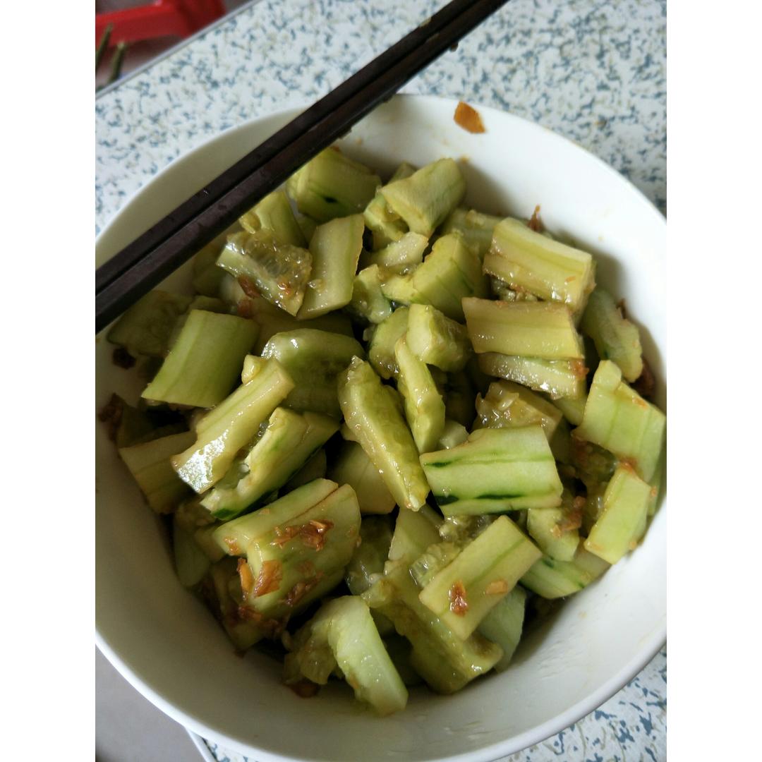 凉拌黄瓜