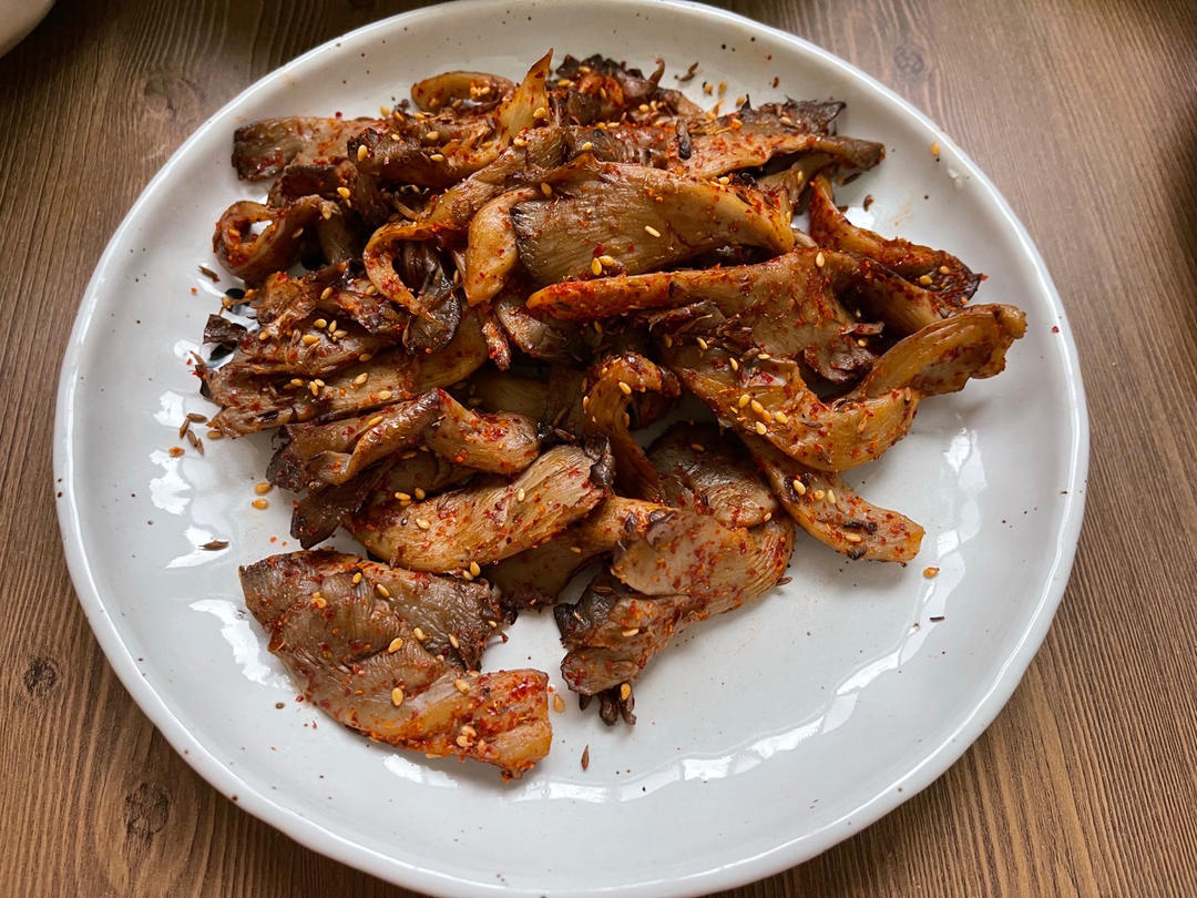 干煸平菇（有肉的味道）