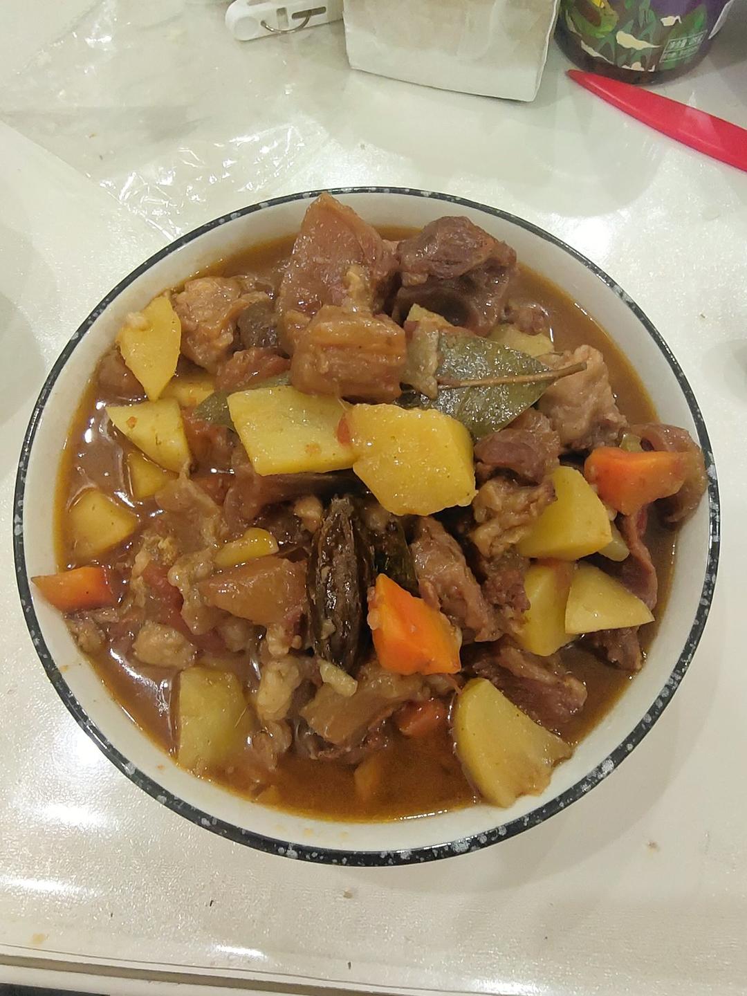 完胜刘一锅的 筋头巴脑炖土豆胡萝卜