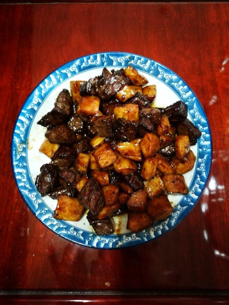 黑胡椒杏鲍菇牛肉粒