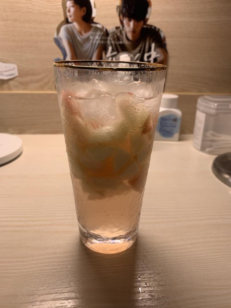 夏日冰饮~桃气泡泡~