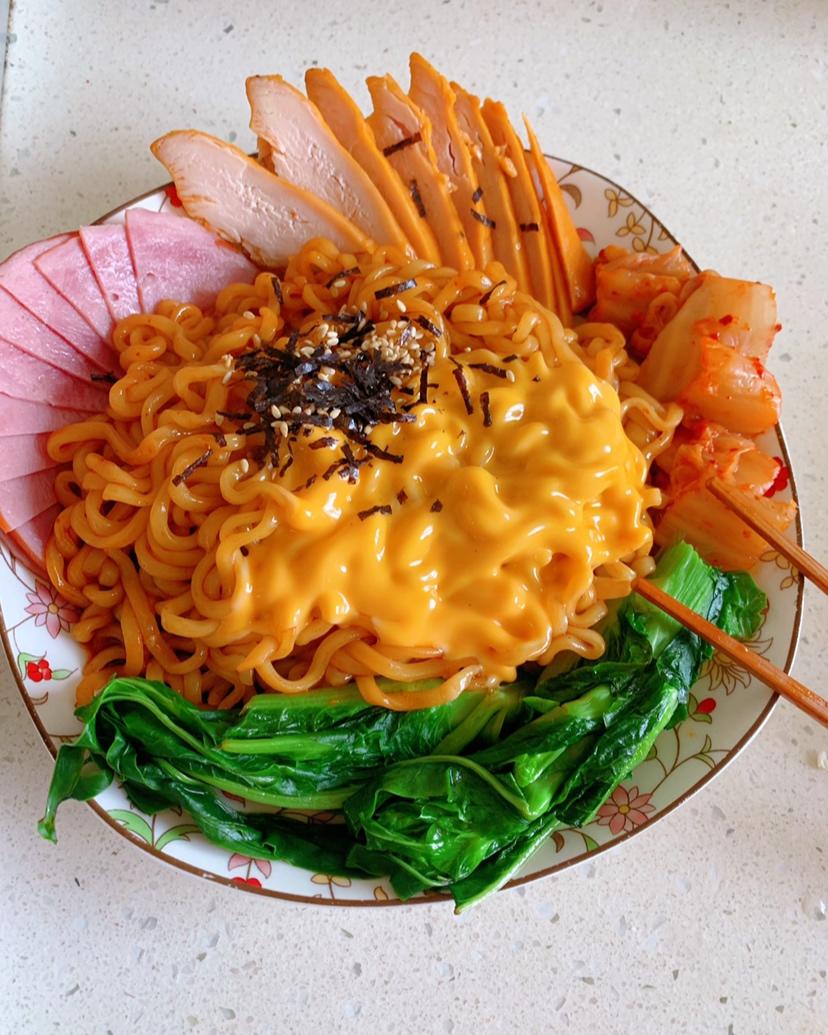 满足食欲的深夜秘密 森系浓香泡面