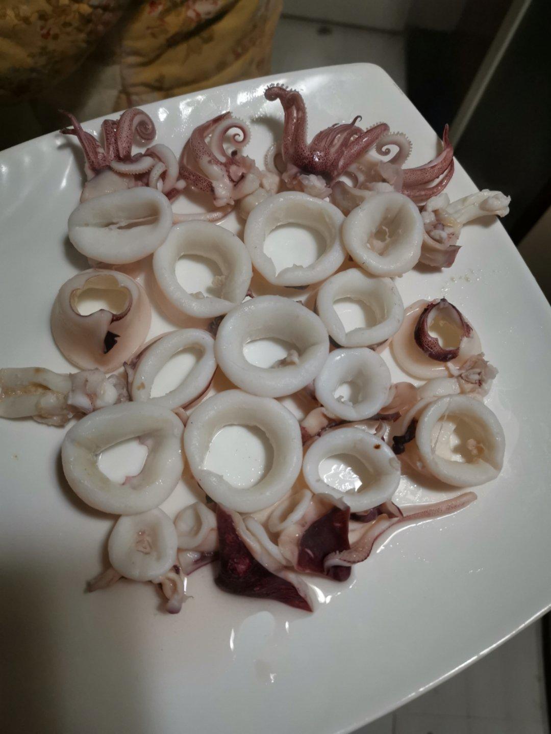 清淡的白灼鱿鱼