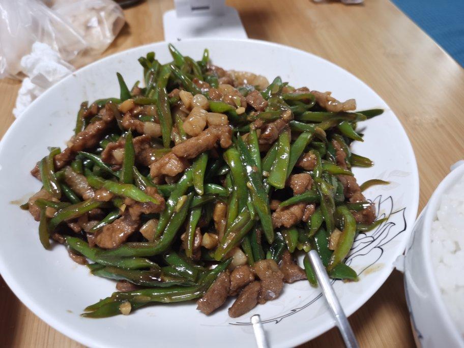 豆角肉丝饭