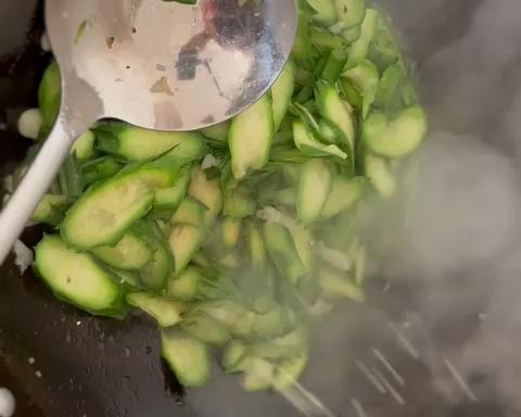 清炒丝瓜的做法 步骤10