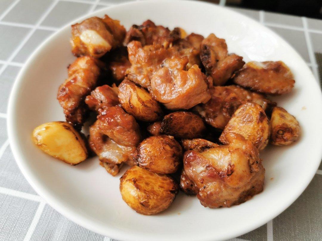 黑蒜子牛肉粒