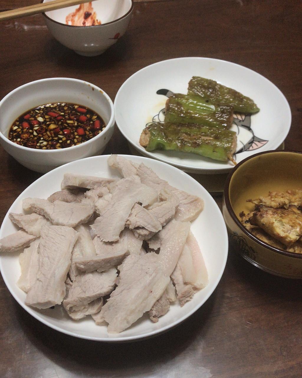 柯宝宝爱吃樱桃做的白切肉