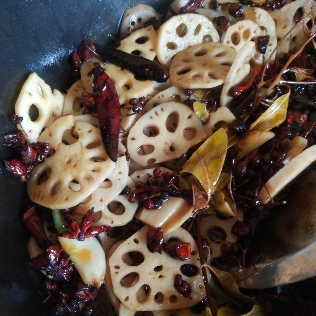 复刻周黑鸭卤藕