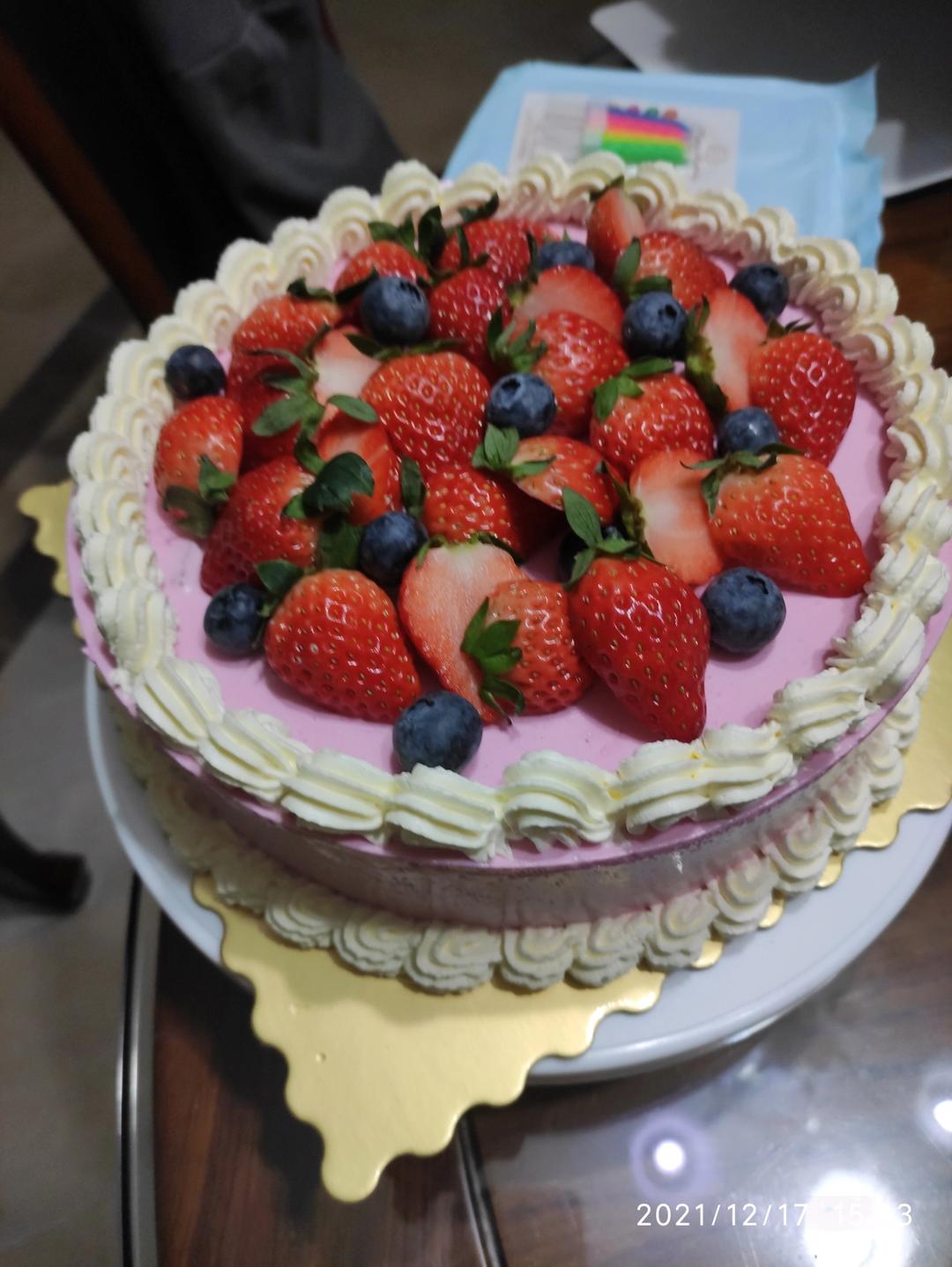 超简单的草莓芝士蛋糕