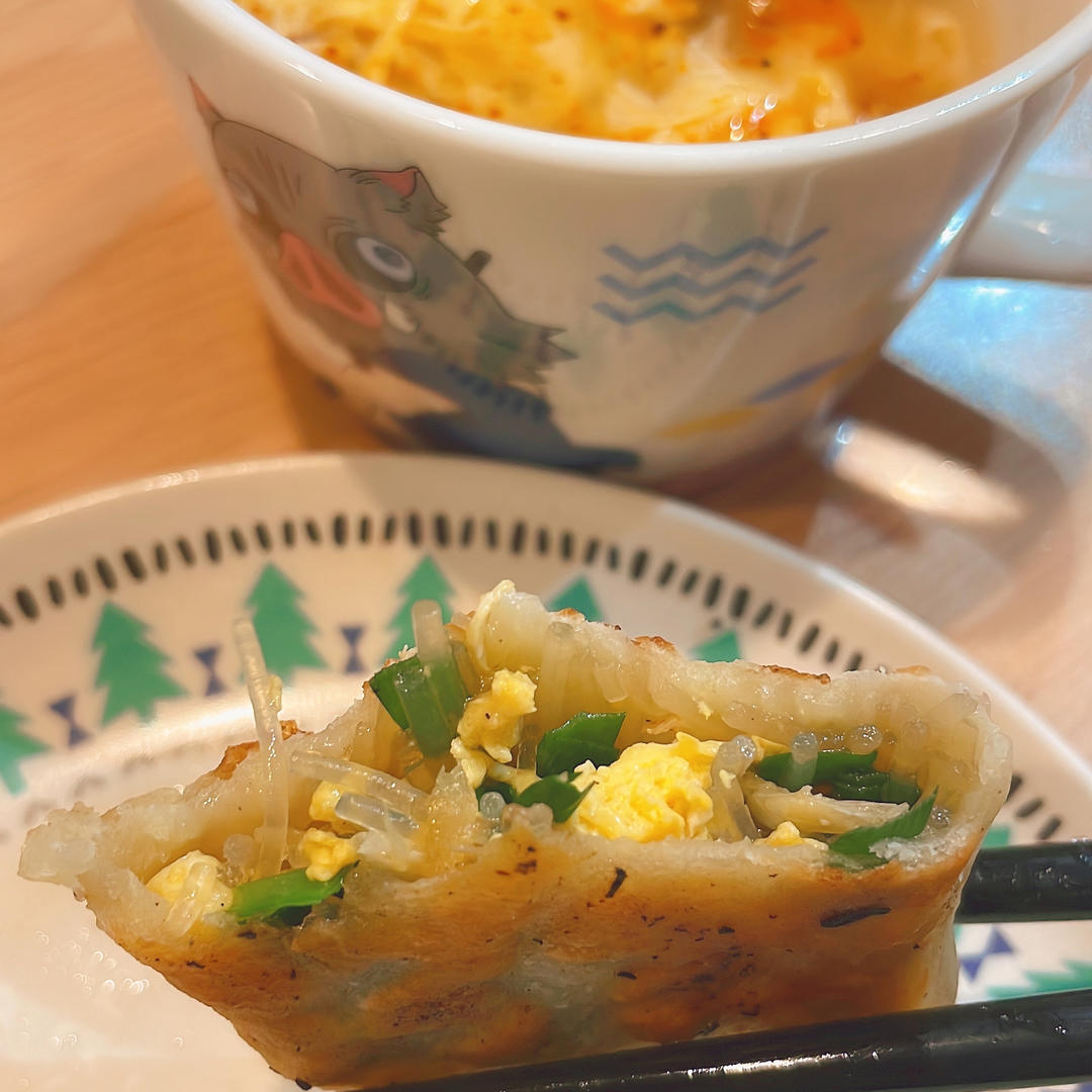 皮薄脆的韭菜盒子