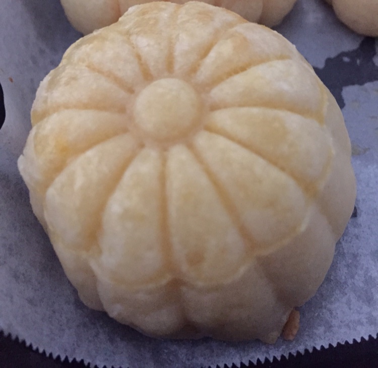 半岛酒店奶黄月饼——号称月饼界的劳斯莱斯