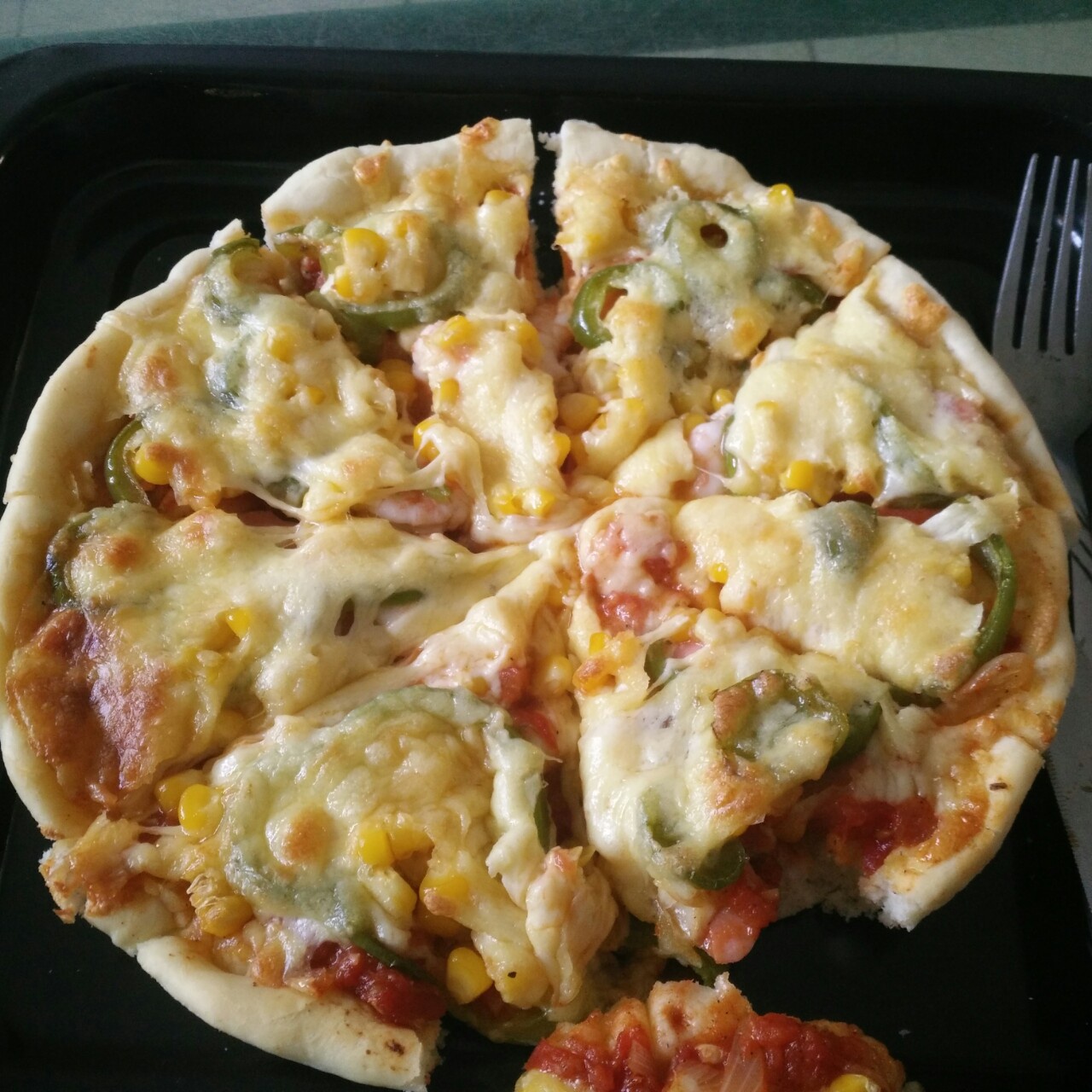 厚底鲜虾培根披萨