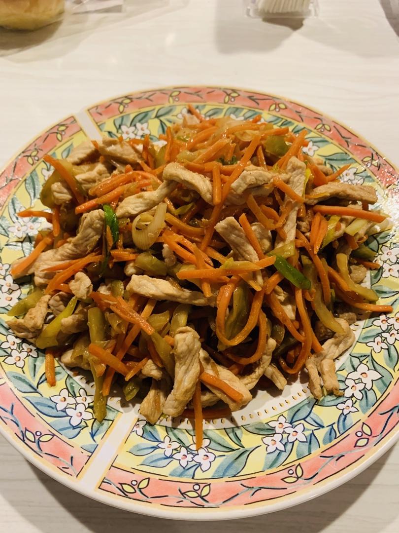 榨菜炒胡萝卜