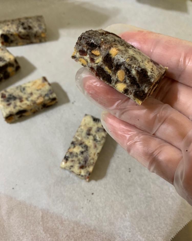 好吃到飞起的奥利奥花生牛轧糖！