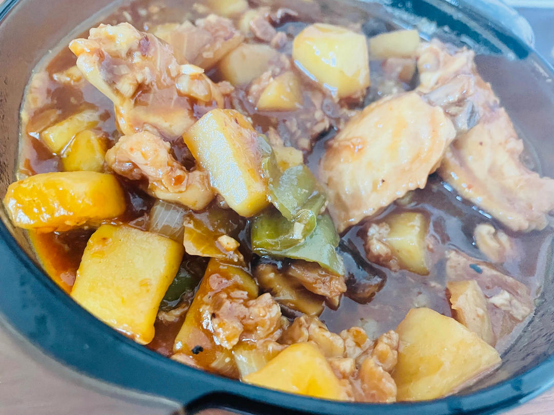 媲美黄记煌的鸡翅焖锅，酱汁浓郁超入味