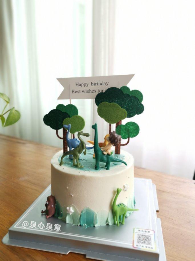 磕蛋糕的日子里……