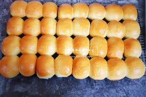 一次发酵淡奶油蜂蜜小面包❗65度汤种的做法 步骤12