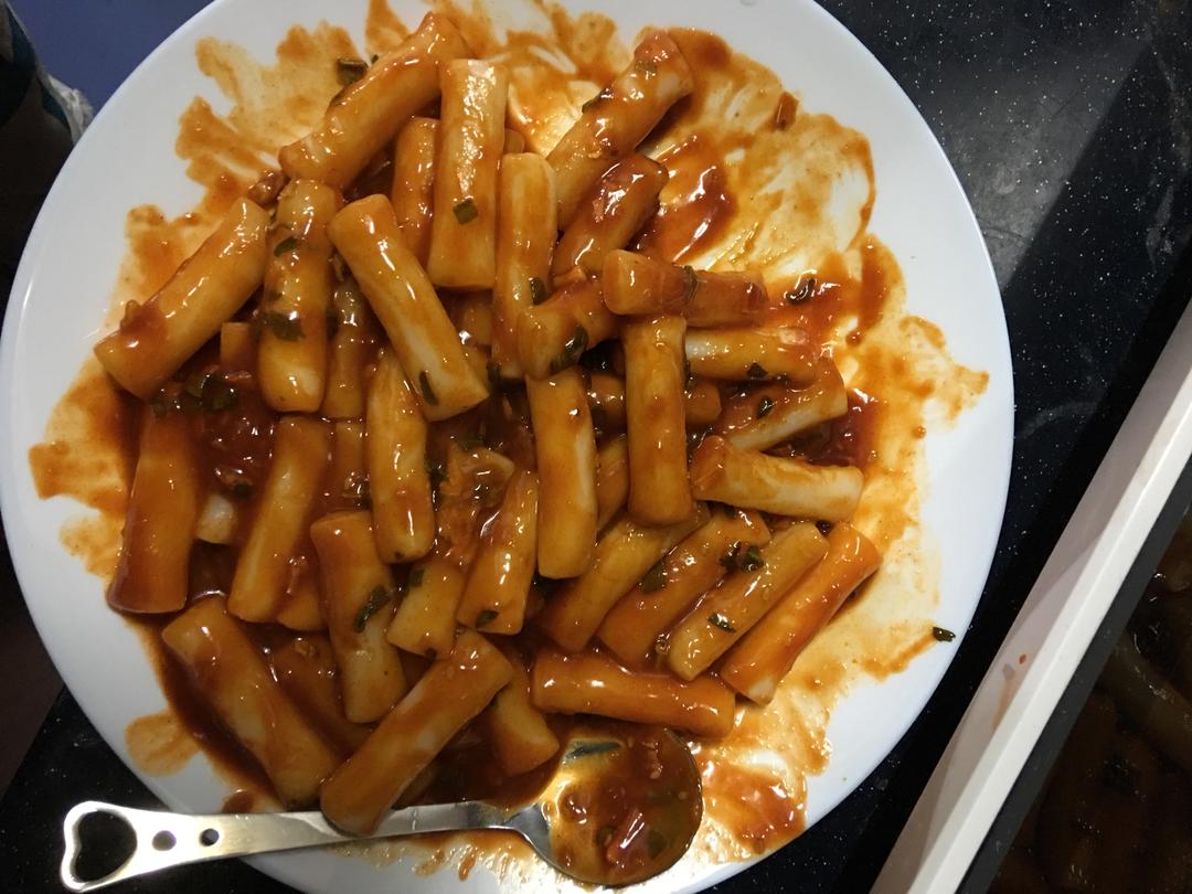 微波炉与便利店炒年糕的做法
