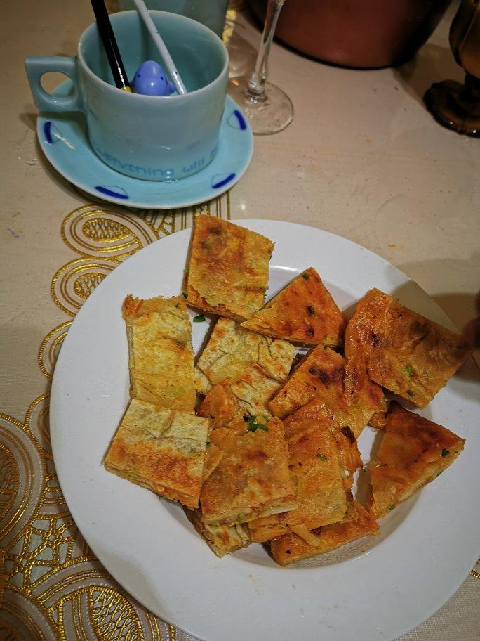葱油饼（面粉吸水量不一样、水慢慢加）
