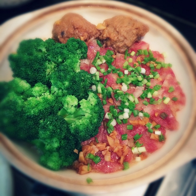 传统腊肠煲仔饭