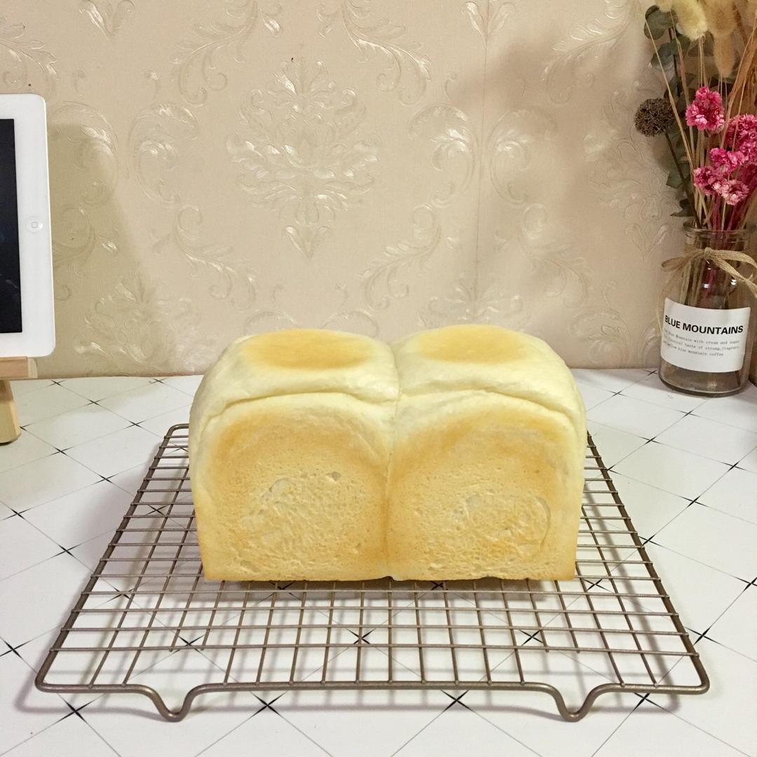 早餐白吐司          （庞多米 Pain de mie）