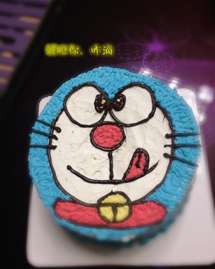手绘哆啦a梦蛋糕