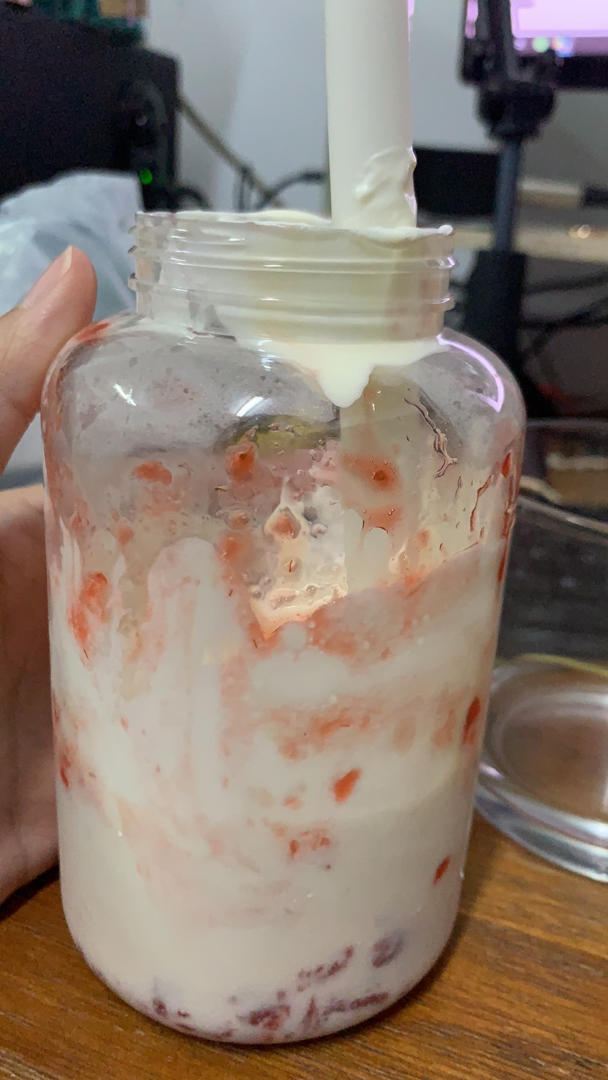 零失败的草莓鲜牛乳（草莓控一定要试试啊！）