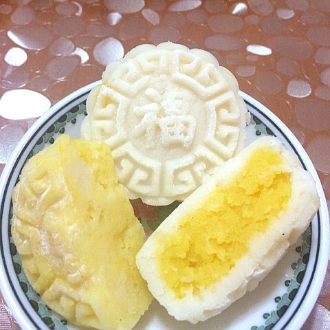 冰皮奶黄月饼