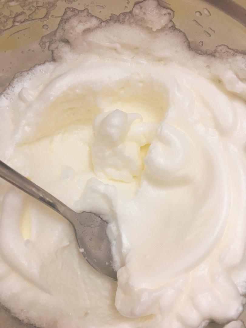烤箱做蛋糕（戚风蛋糕的做法）