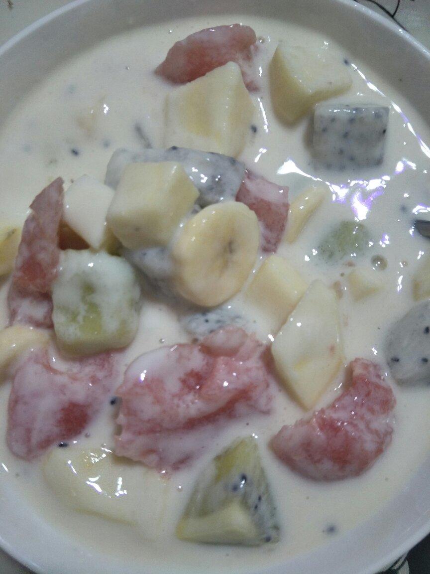 朔朔麻麻做的水果捞