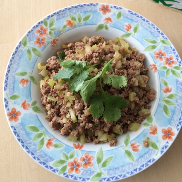 芹菜牛肉末「下饭神器」