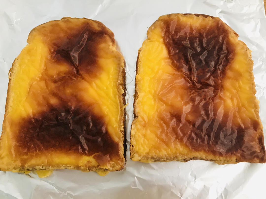 零失败快手岩烧乳酪(熔岩吐司)十分钟网红早餐，好吃哭