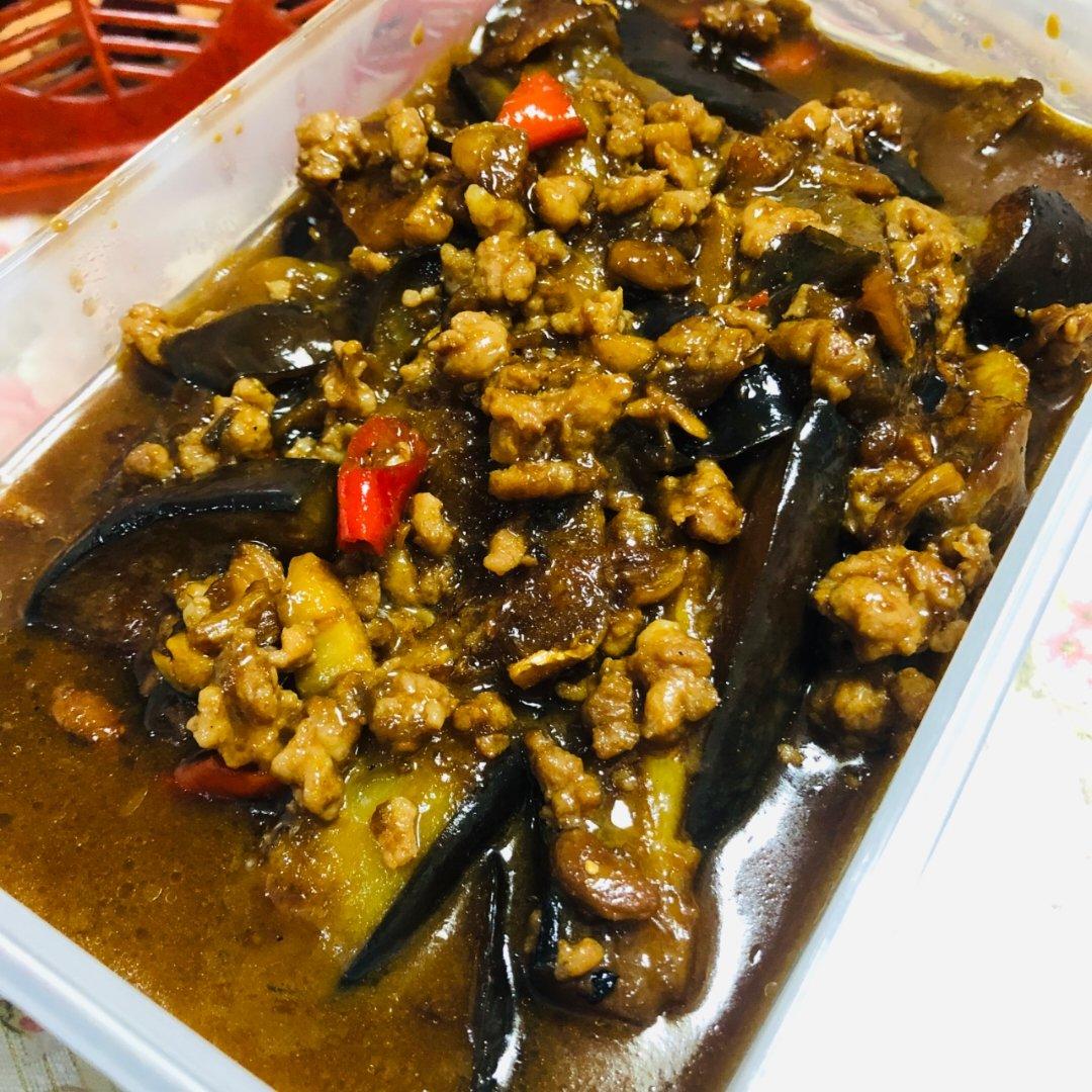 堂妈小厨——红烧茄子