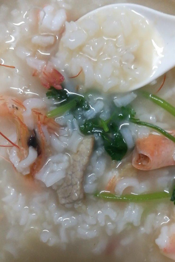 鲜虾砂锅粥