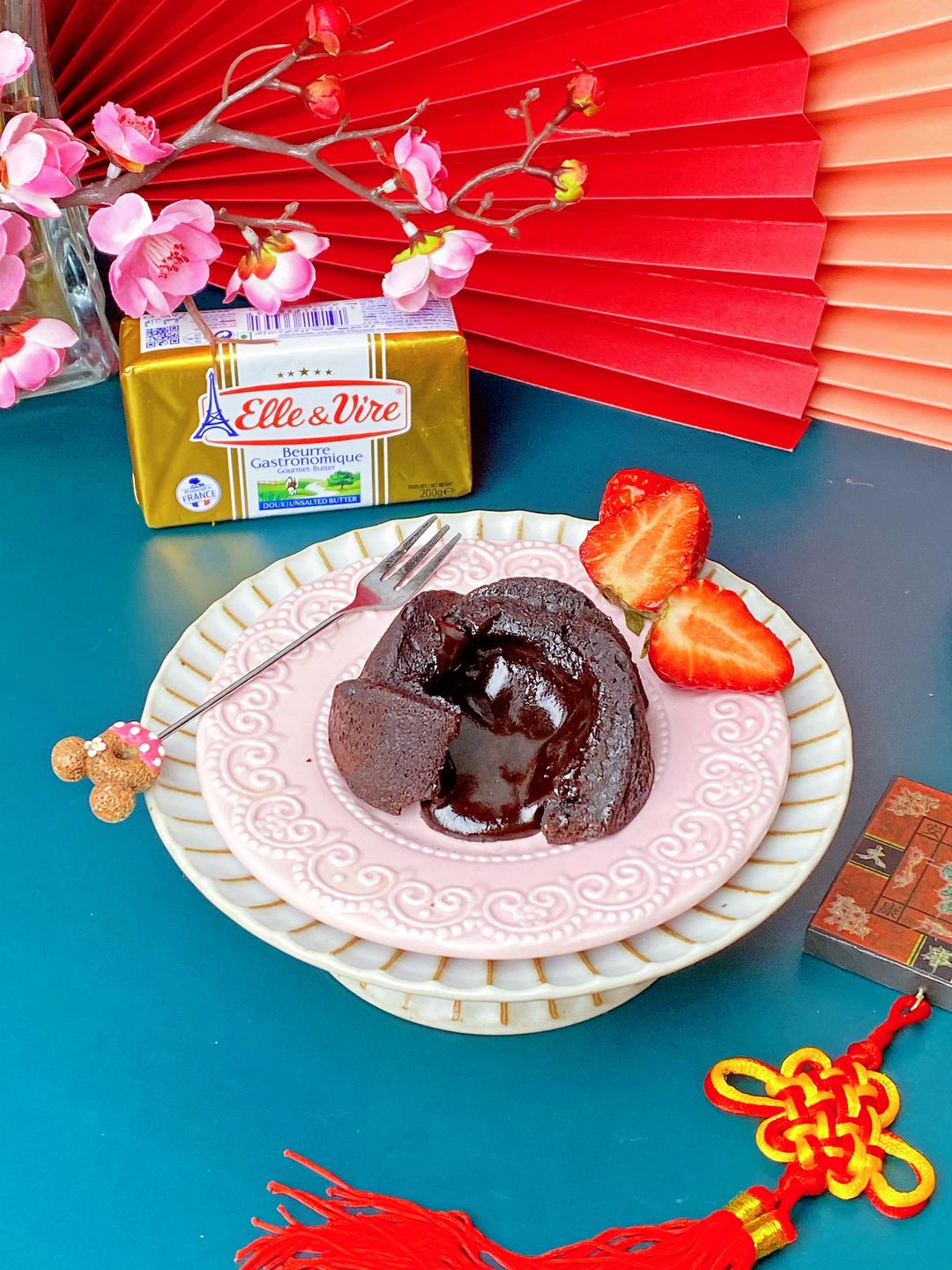 10分钟巧克力熔岩蛋糕㊙️馋哭朋友圈的做法