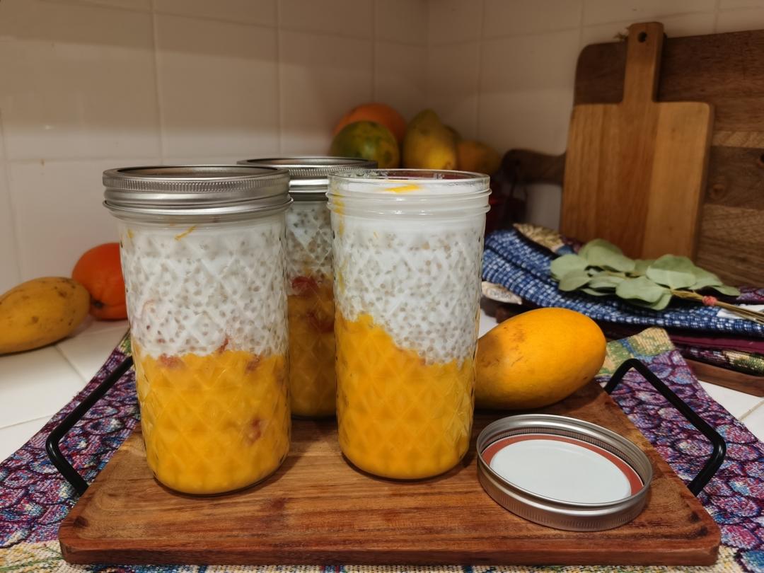 港式甜品——杨枝甘露(芒果西米露)附芒果花切法