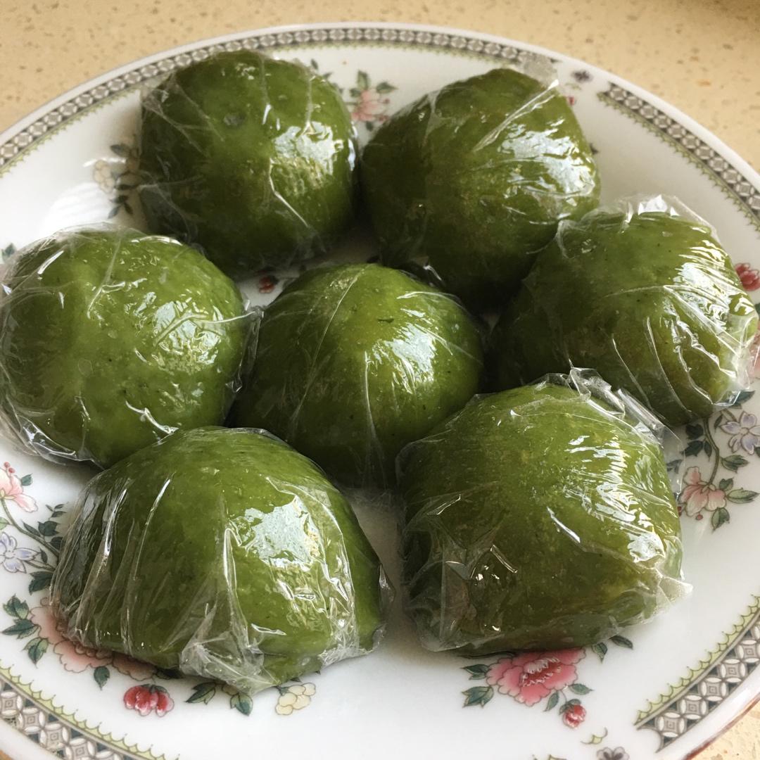 肉松蛋黄青团子