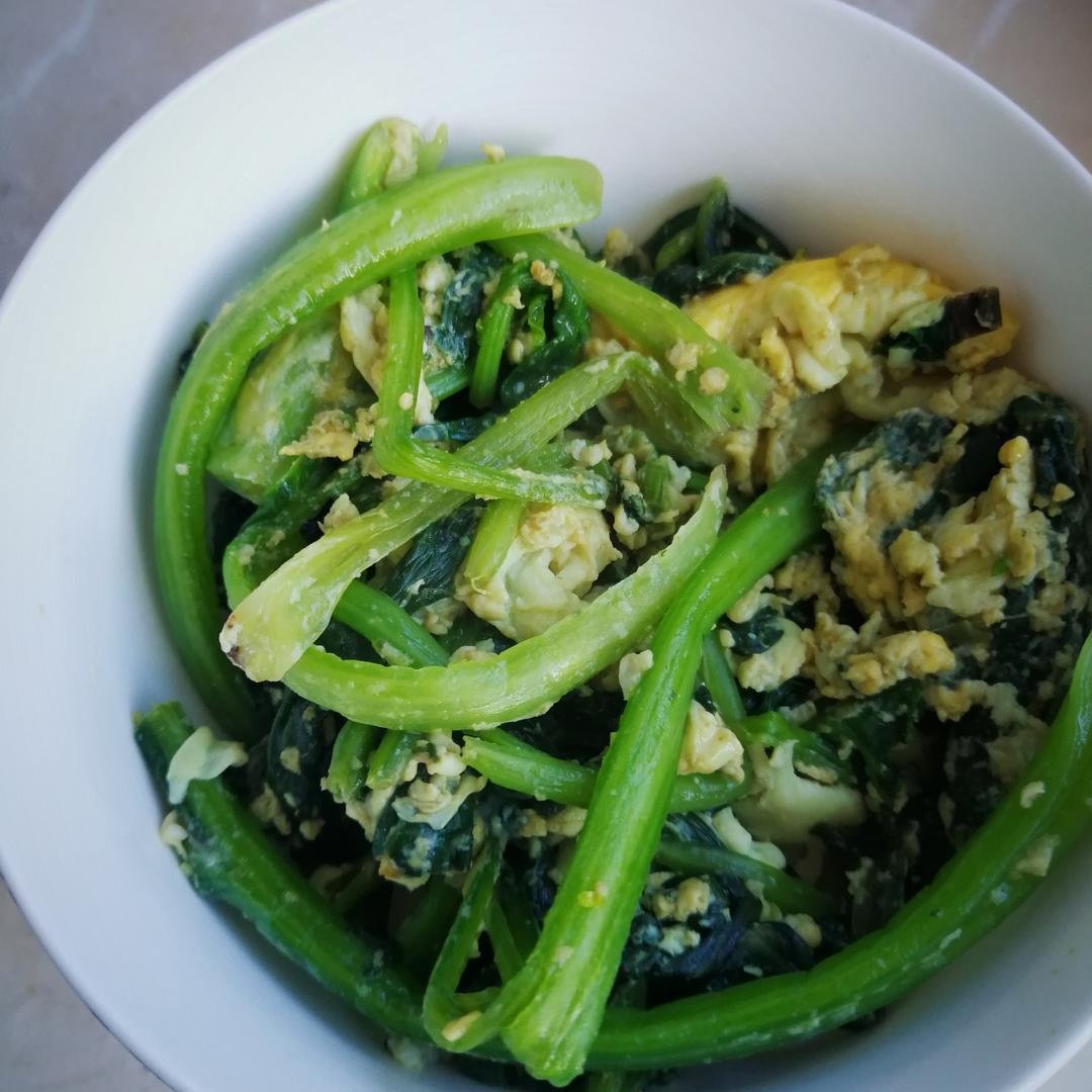 菠菜熬蛋