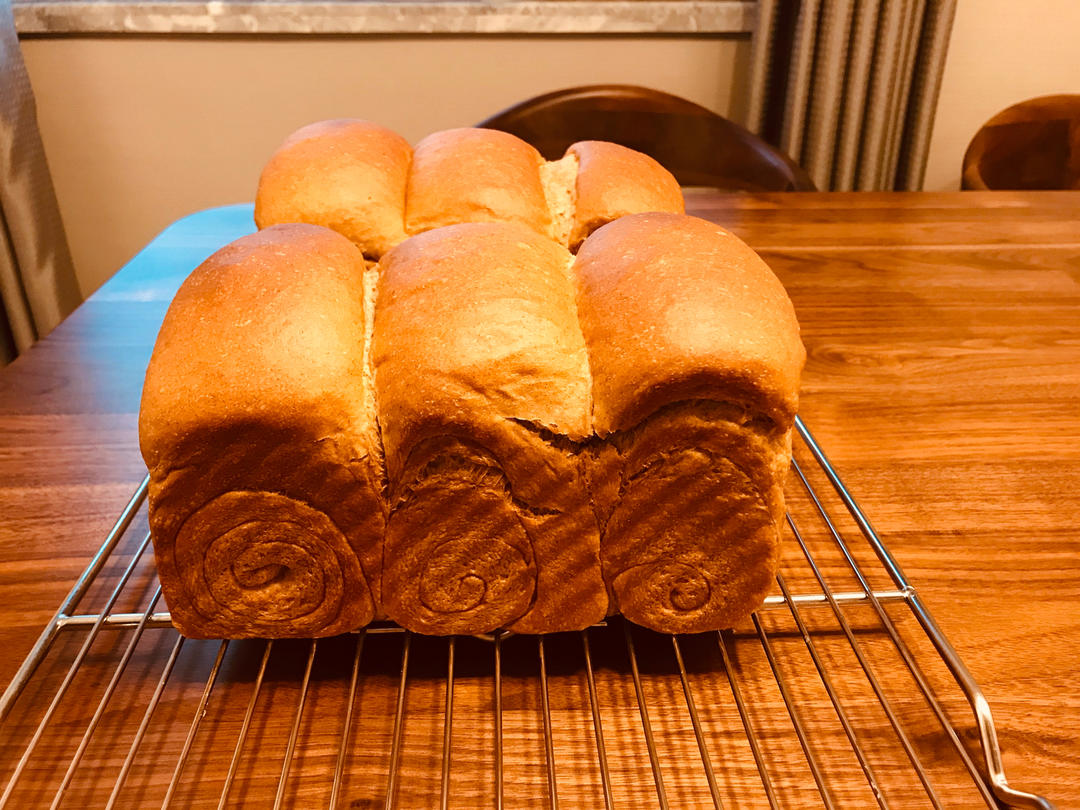 拿铁咖啡风味全麦吐司🍞疯狂消耗淡奶油‼️