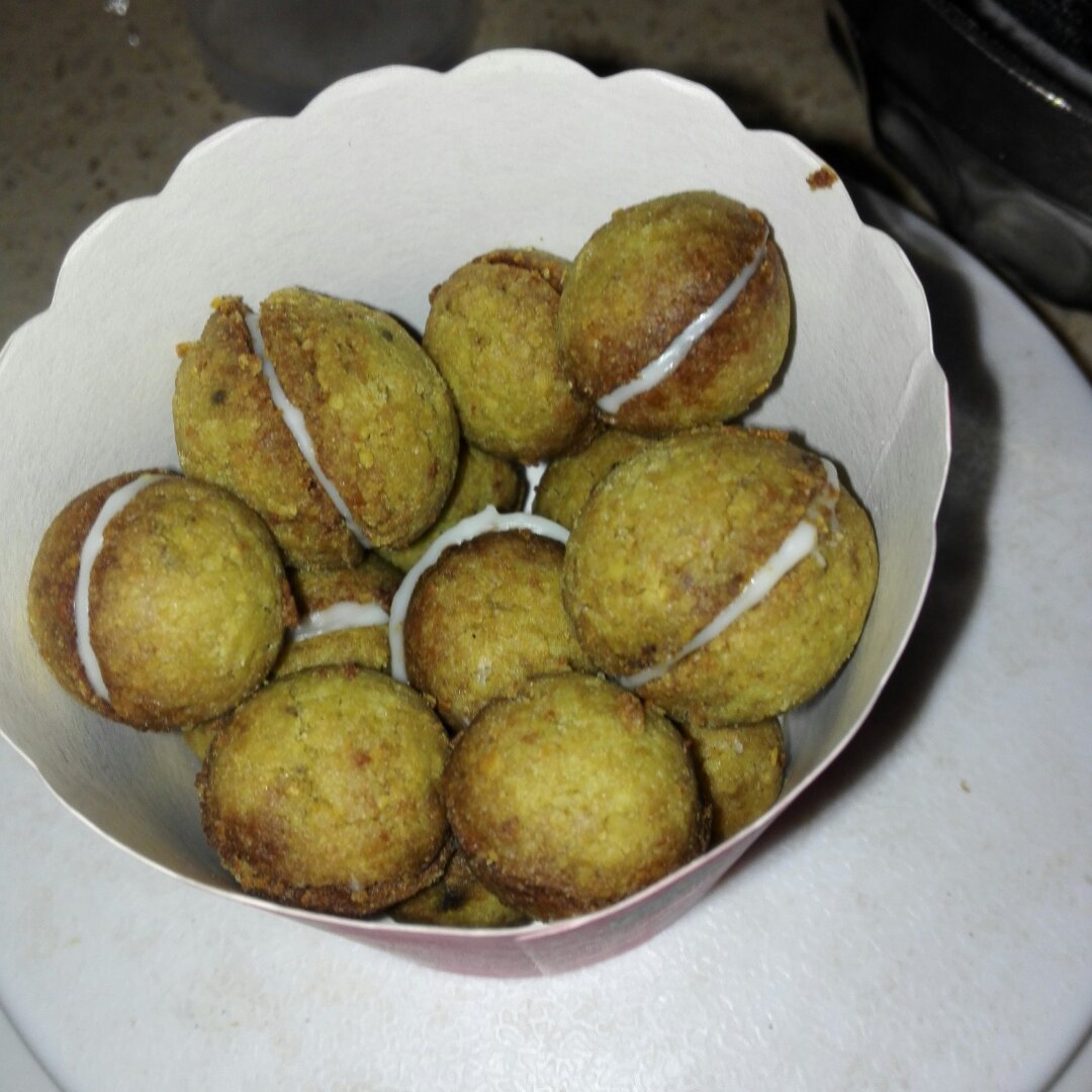 贵妇人之吻-抹茶白巧克力夹心球球饼干