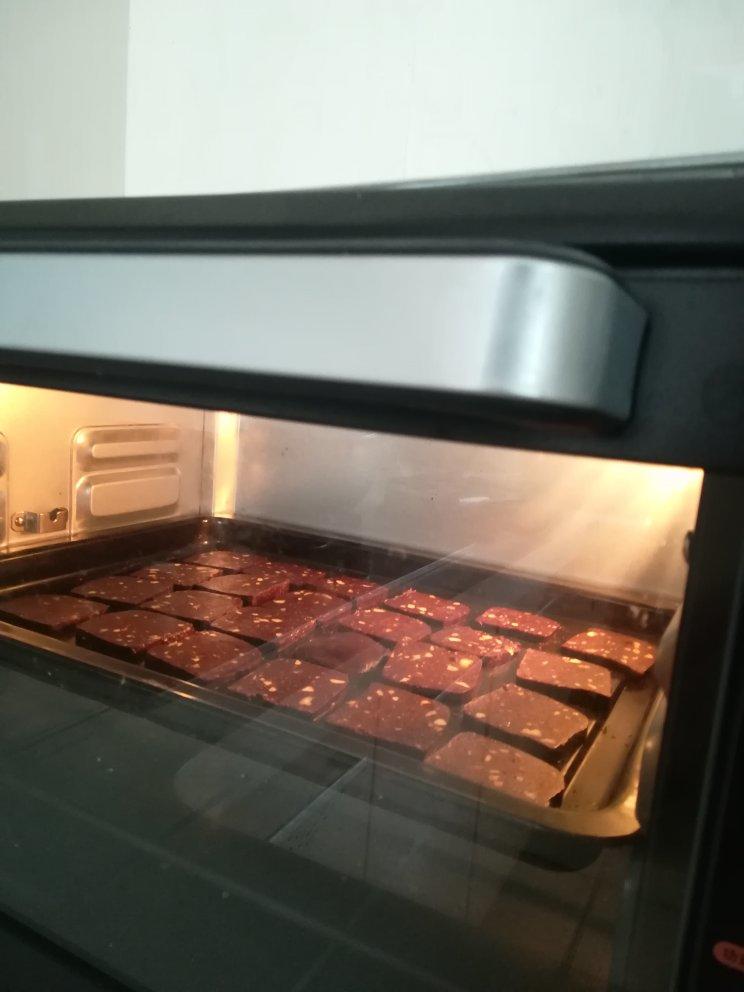 巧克力坚果饼干