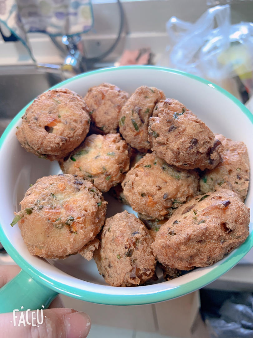 香酥豆腐丸子（外酥里嫩）