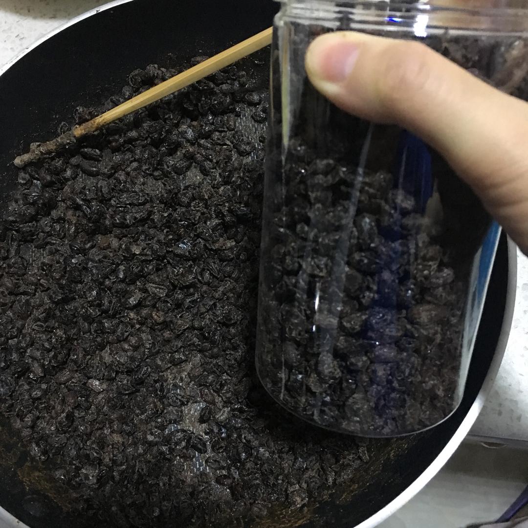 冰糖炒黑豆（好吃得停不下来）